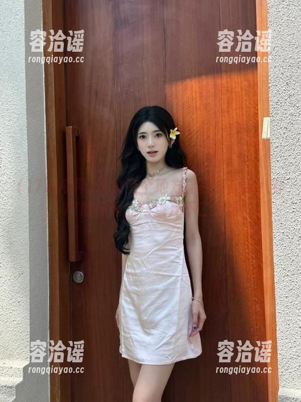 听说有个地方能在线找到八卦，17吃瓜网立马点开不二之选！