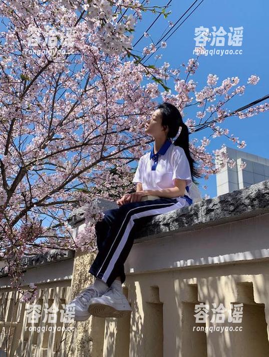 “51在线吃瓜”下载速度真快，你的八卦焦虑也会急速上涨