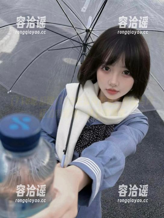 718吃瓜网首页：传统与网红的肉搏战，精彩慢慢来