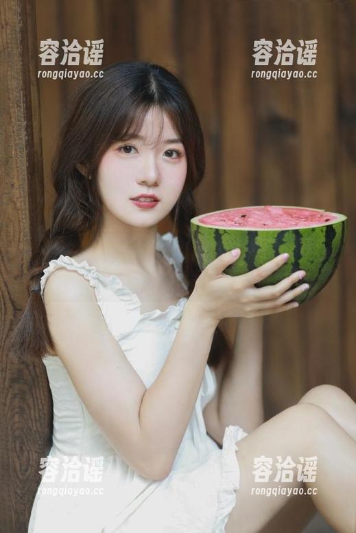 下载718娱乐，咱们不追星，咱们只追瓜——哈哈，这不错哦！