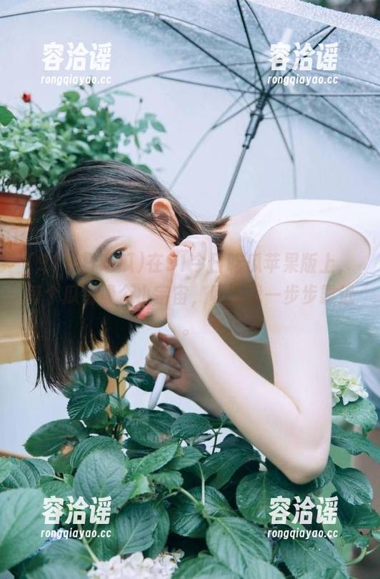 在91今日吃瓜苹果版上，每个瓜都像个小宇宙，吸引我一步步靠近。