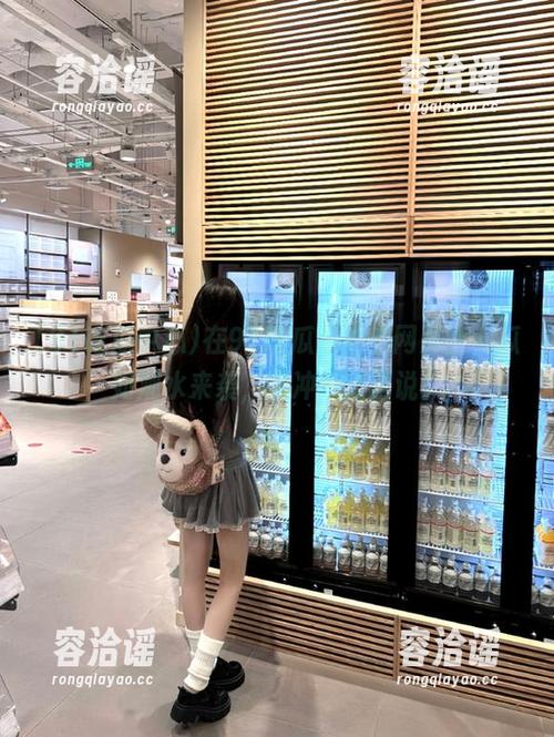 在91吃瓜中心的网页上，瓜如潮水来袭，先冲一波再说！