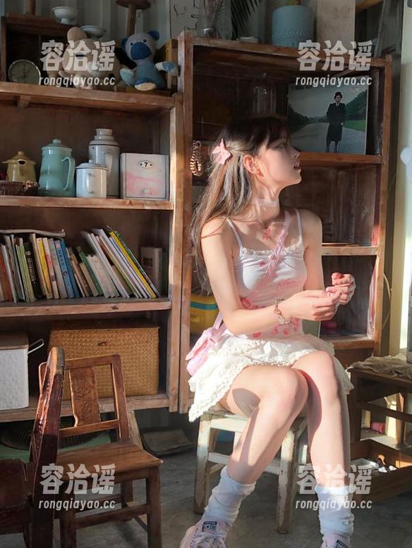 “91吃瓜中心app”今日又来了，新鲜响亮的瓜声，较劲就像上了一场戏，等谁来赢家！
