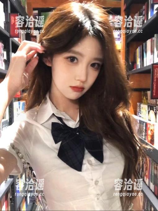 美女帅哥齐聚998su，当然免费，幸好我有默默的关注