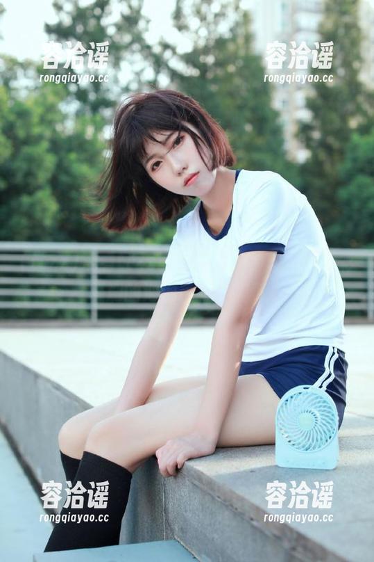 观看ttzz时，脑海中闪现一片五彩斑斓的泡泡糖，真有意思