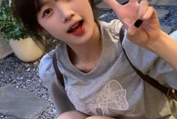 秋天来了，西瓜还在！下载www.51cg.fun，快速消暑必备！