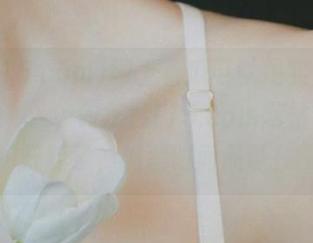 网上看瓜可以是实力，也是个性，www.zztt15.com网站今晚又开腔了，抓紧时间品味！