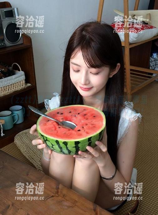 我在“zztt11”发布的新鲜事里看见了奇怪的随机搭配，期待再来点料！