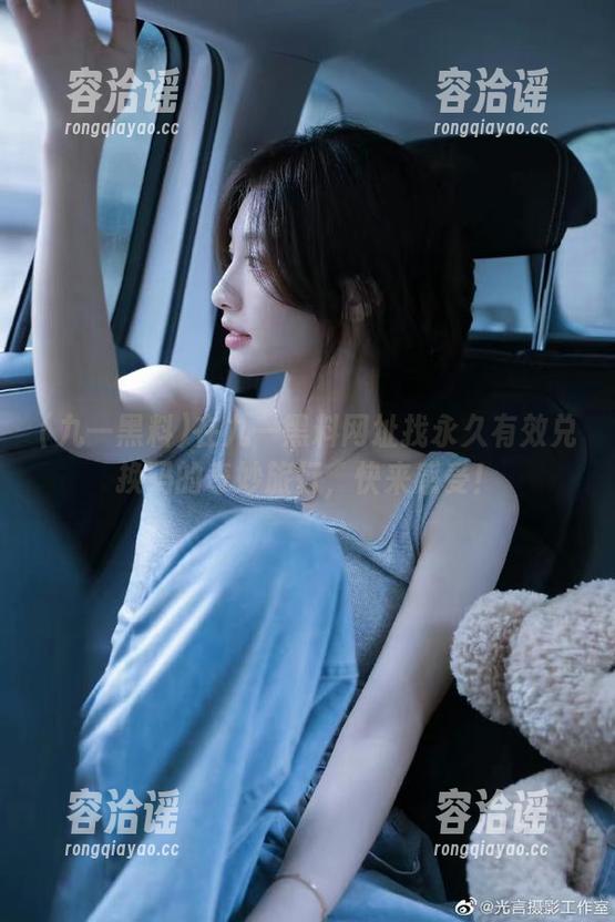 在九一黑料网址找永久有效兑换码的奇妙旅行，快来感受！