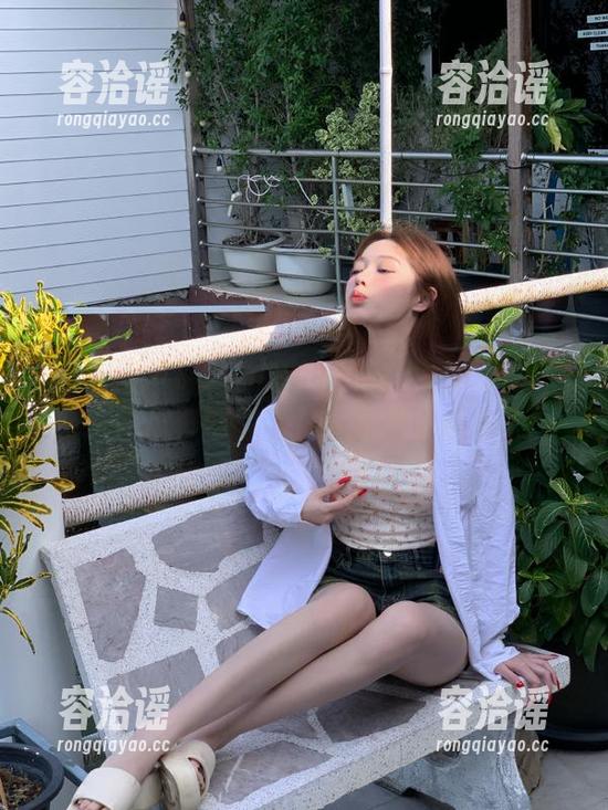 notyouraverage网址，五一吃瓜群带你飞，瓜皮都飞起来了！