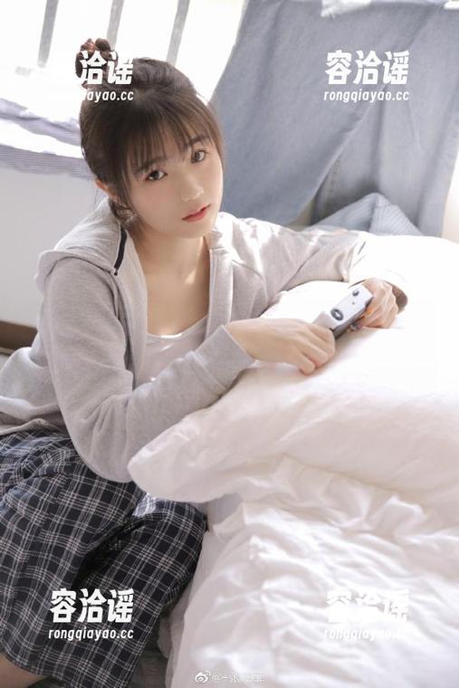 吃瓜91中心首页更新，今日新瓜该不会又是爱情剧吧？