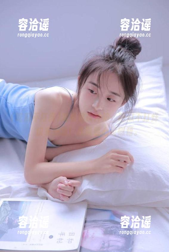 观看熬夜冲浪，吃瓜不打烊，快来抱我！我需要心灵慰藉。