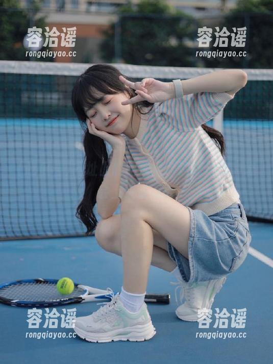 网址上的吃瓜君，边吃边想，谁会上头条呢？