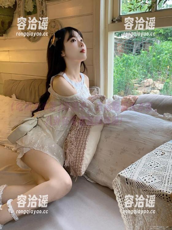 吃瓜大本营 蹲点中,直达吃瓜大本营,八卦在等着我翻牌呢!