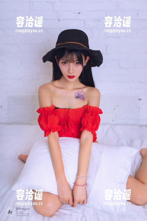 “吃瓜头条”app：不看不舒服，恶作剧般的神仙热点！