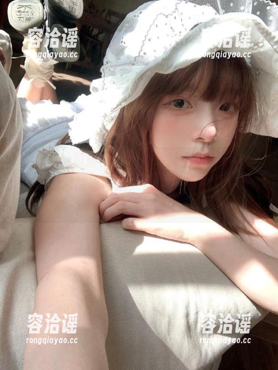 瓜得太多，在网页上陷入www.51吃瓜网的胡同里，虽说不知去了哪，但心情却正好！