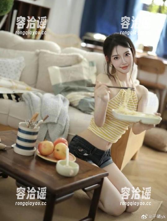 吃瓜网的网页如同片花，一边跳跃一边看，边吃边思索