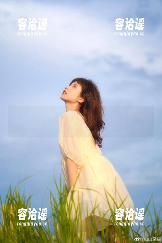 就我觉得，在“吃瓜网”观看有种错位时空的感觉？