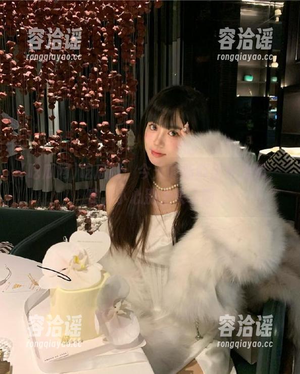 吃瓜网 吃瓜网:今天的新鲜出炉大瓜,噢,小心别上头了啊