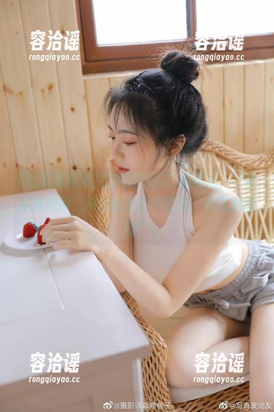 找不到热瓜？别担心，‘吃瓜黑料网’网址让八卦不打烊，气氛随时嗨！