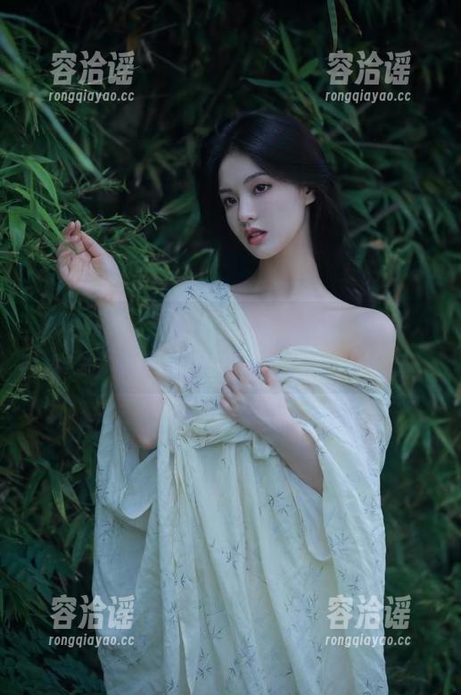 国产黑料 在国产黑料永久在线,我的好奇心就像无底洞,要是不看完可真憋屈。