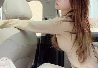 点开“网曝吃瓜”，观看好戏上演，又是你我自在的无聊时刻。