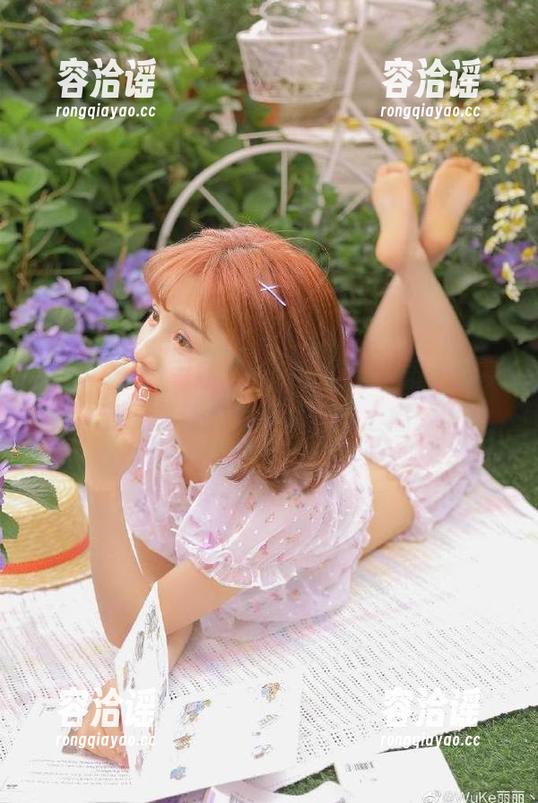 尹括况“网曝吃瓜”最近的更新，总让我觉得越吃越上瘾！