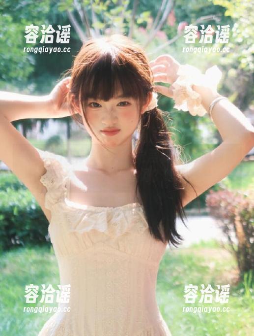 有没有人感觉黑料91官网简直是“快乐”的代名词？嘿嘿——