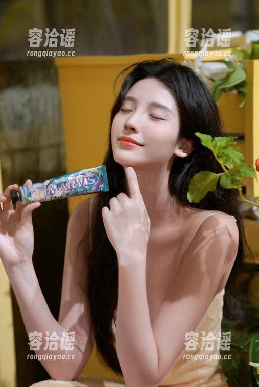 黑料不打烊万里长征，网页让我捧心的同时又想掩耳！