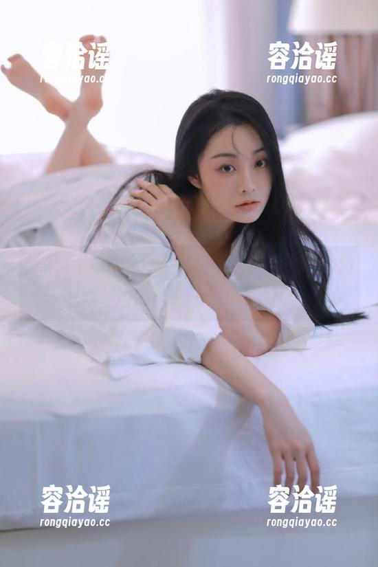 下载黑料不打烊，小心心情飙升，入口就在你眼前！