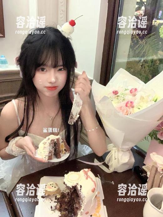 在黑料社区在线，享受永久流量的小确幸，八卦不停歇！