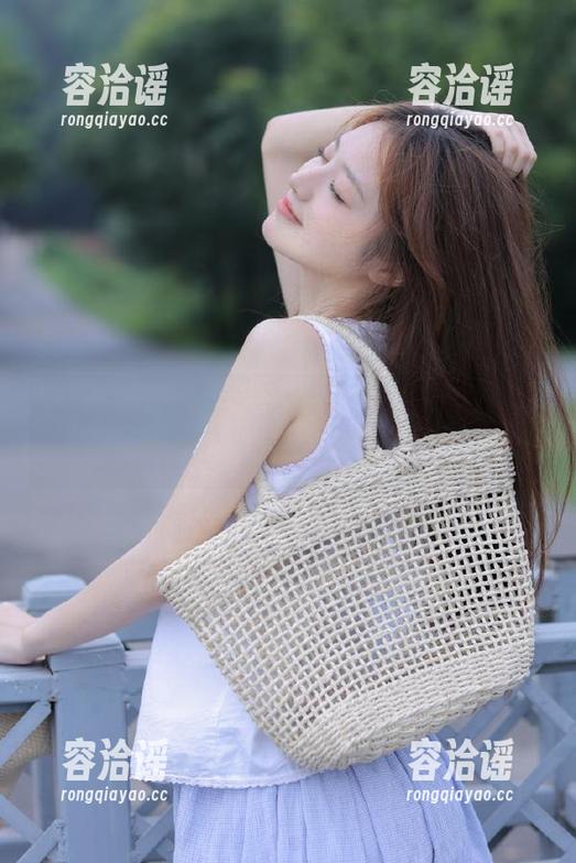 黑料网登录真方便，结果下载的也是些老掉牙的瓜，哎……