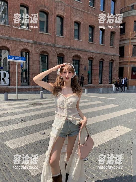 一起在“520.fun黑料网”app里，游走于无聊与惊喜之间，这感觉好像……凑齐了一盘瓜呢