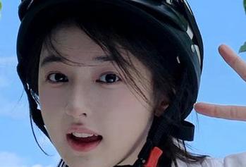 走进黑料网址里，资源如潮水般汹涌而至