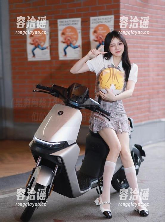你在黑料网络登录后，见过她们的女神写真吗？哇好撩啊！