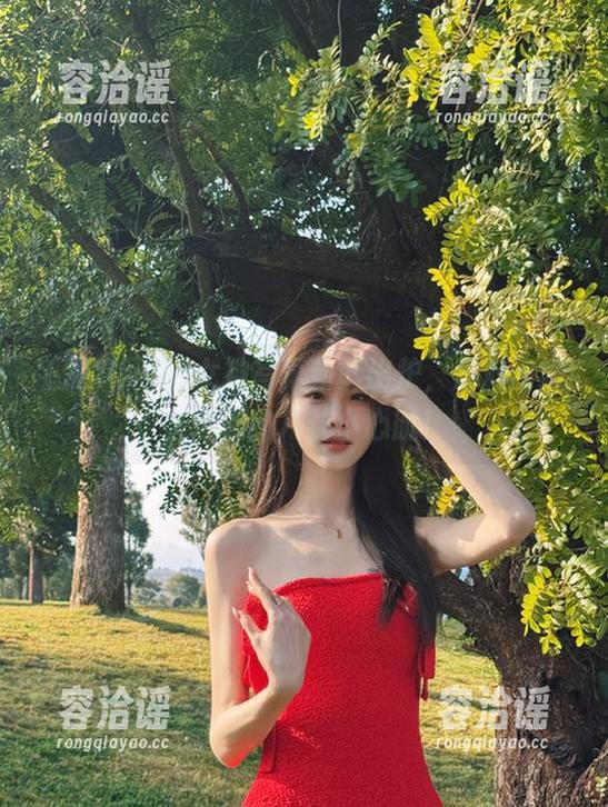 女神写真新鲜出炉，黑料网络直达你的八卦小心脏！