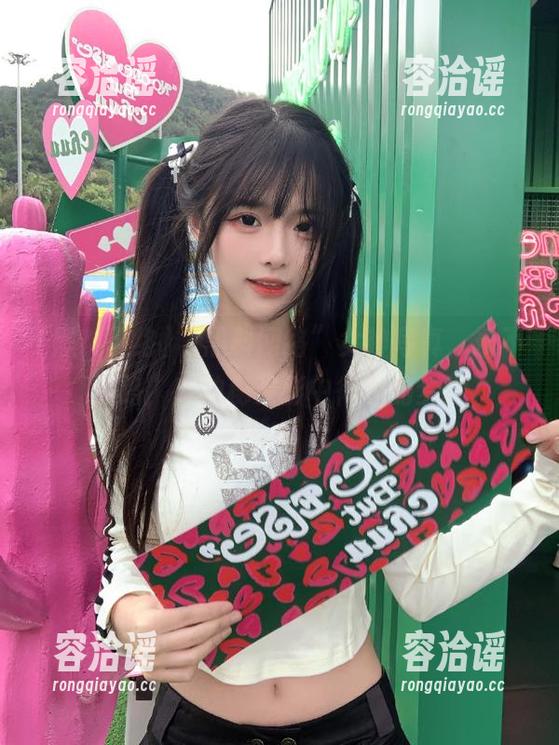 “黑料网络”女神写真，永不迷路，在神秘光影中徘徊的梦境
